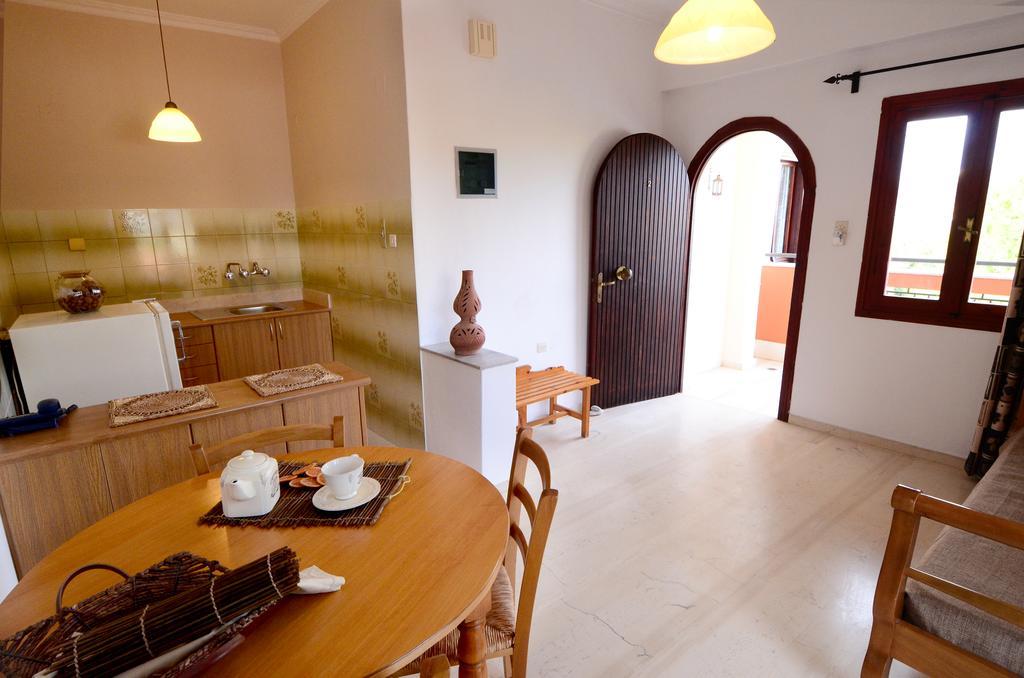 Golden Apartments Agios Nikolaos  Exterior photo