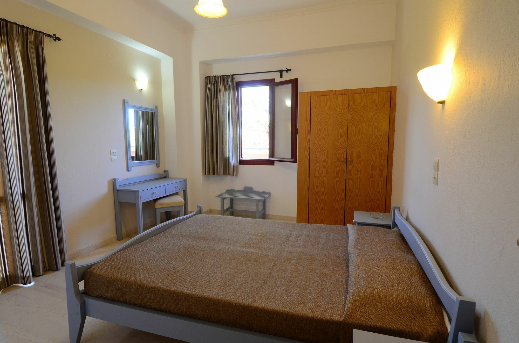 Golden Apartments Agios Nikolaos  Exterior photo